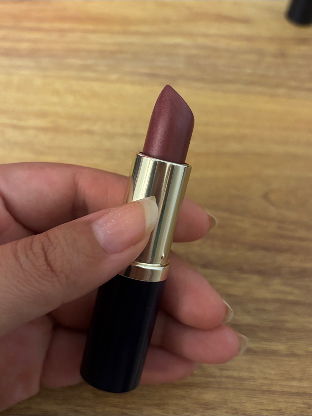 Estée Lauder Pure Color Lipstick / #48 Hot Kiss